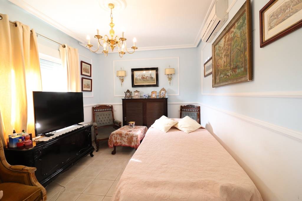 DETACHED VILLA IN PINAR DE CAMPOVERDE