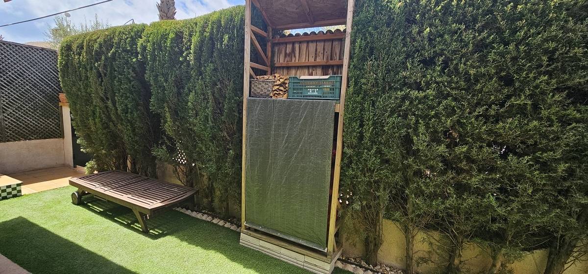 BUNGALOW HABITATGE DE DUES PLANTES AMB BONICA PARCEL·LA EN RESD. ZENIA GOLF 1