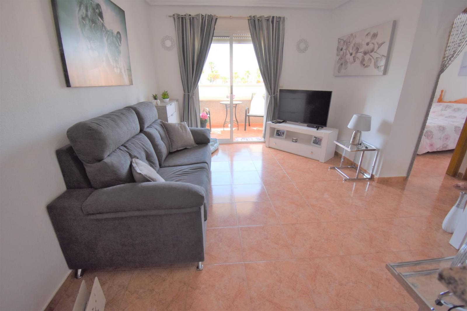 BEAUTIFUL BRIGHT APARTMENT WITH VIEWS AND COMMUNAL POOL IN AGUAS NUEVAS