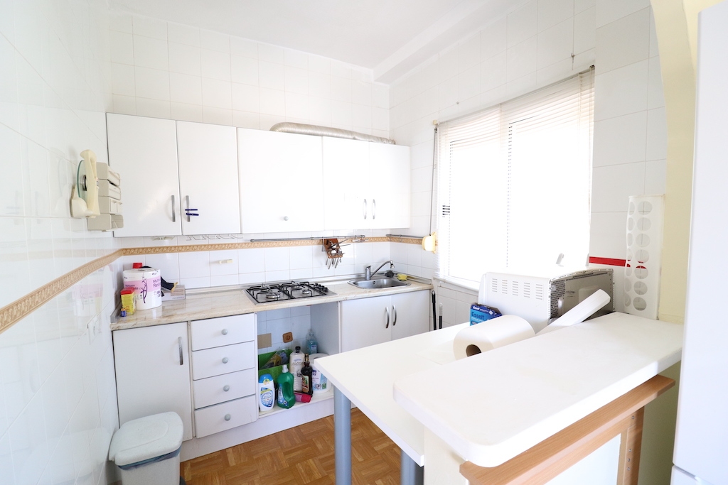 HÖRNLÄGENHET PÅ ÖVERSTA VÅNINGEN I VILLAMARTÍN
