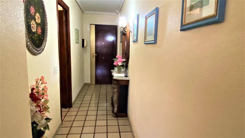CENTRAL APARTMENT AND VERY CLOSE TO THE BEACH IN MARINA INTERNACIONAL