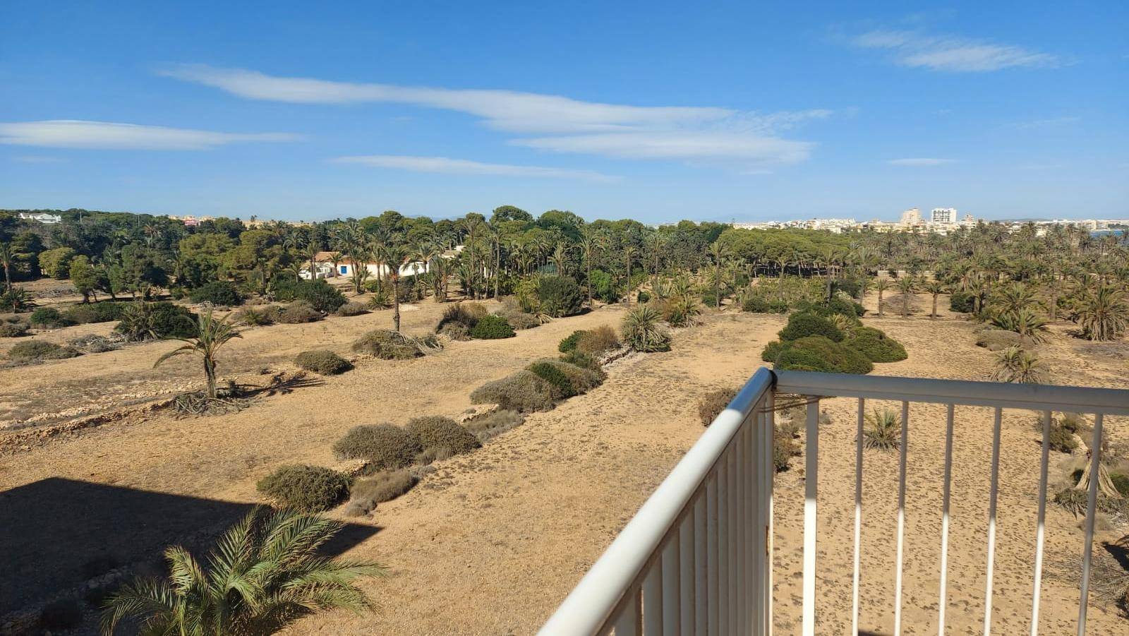 APARTMENT WITH PARKING SPACE AND VIEWS OF THE SEA AND CALA FERRIS IN ROCIO DEL MAR