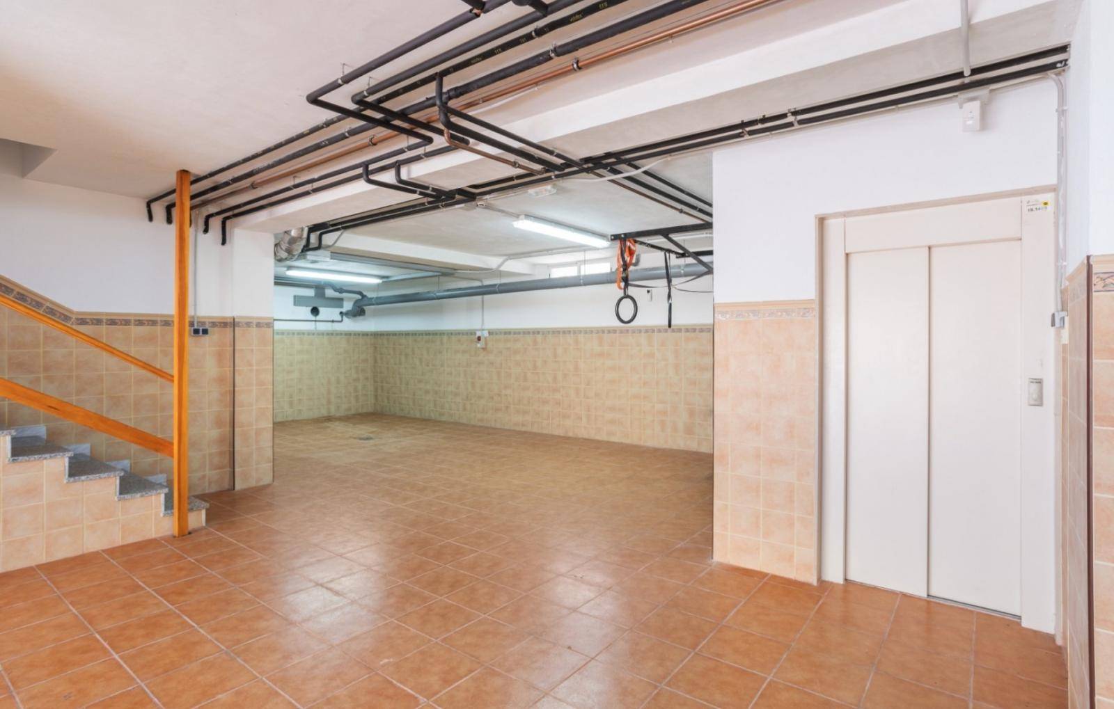 LUXOSA I ÀMPLIA VILA A 100M DEL MAR A LA VELETA