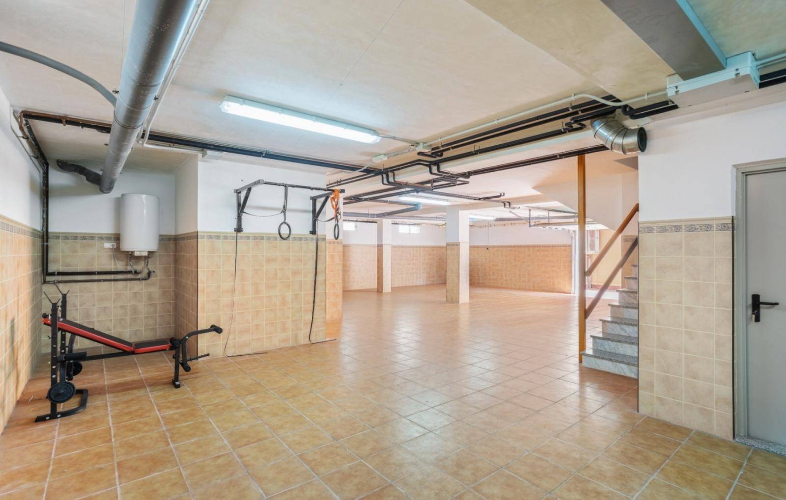 LUXOSA I ÀMPLIA VILA A 100M DEL MAR A LA VELETA