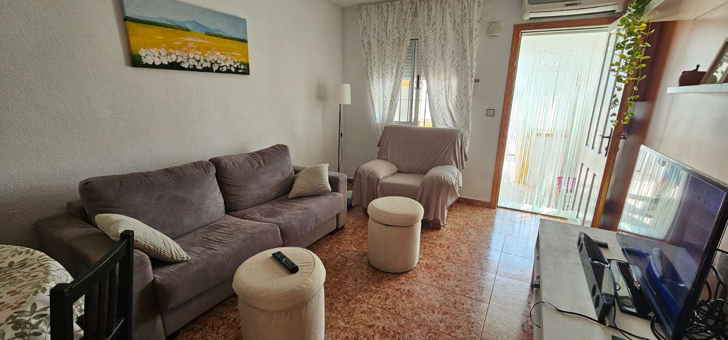 BUNGALOW DE PLANTA BAJA  DE ESQUINA EN URB. JARDIN DEL MAR V