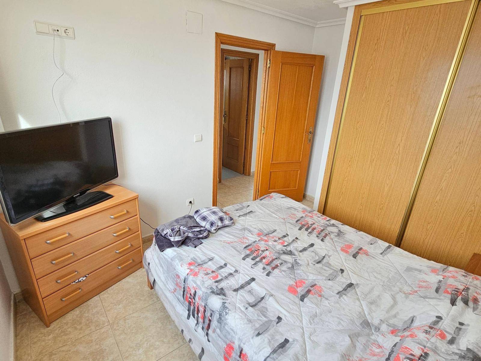 SPACIOUS APARTMENT WITH GARAGE JUST A STONE'S THROW FROM THE CENTRE