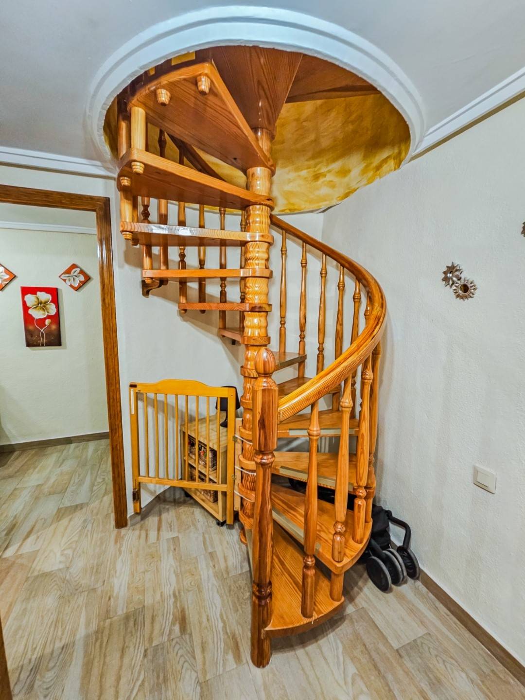 DUPLEX APPARTEMENT OP 170 METER VAN HET STRAND VAN GUARDAMAR MET GARAGE