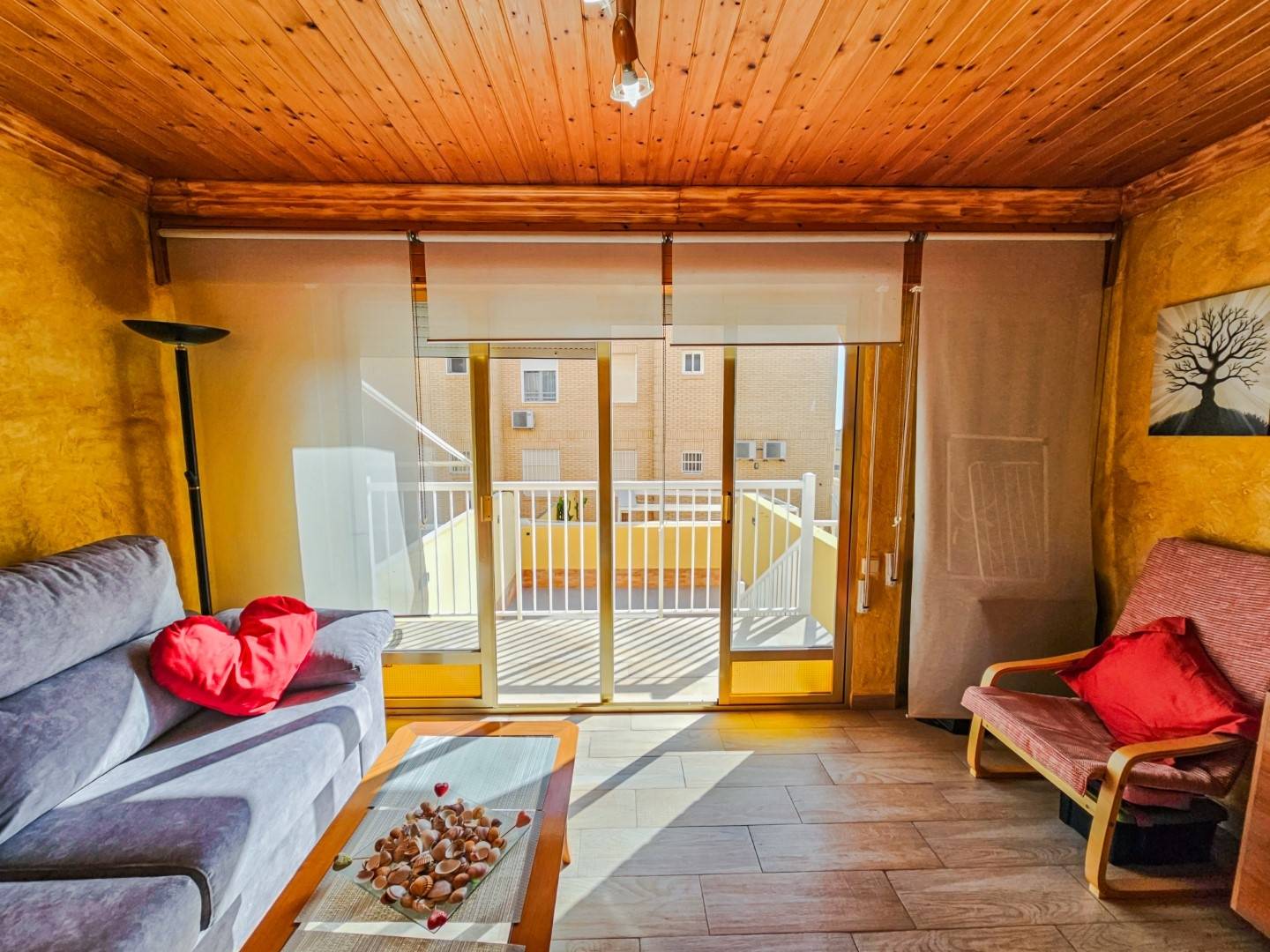 DUPLEX APPARTEMENT OP 170 METER VAN HET STRAND VAN GUARDAMAR MET GARAGE