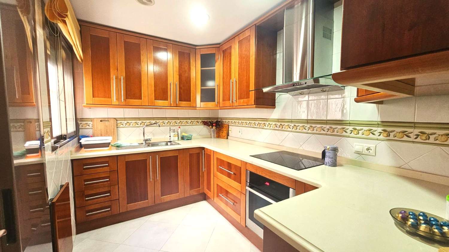 PROSTORNÝ A MODERNÍ PENTHOUSE V SRDCI CENTRA MĚSTA S GARÁŽÍ
