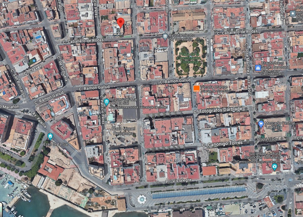 PROSTORNÝ A MODERNÍ PENTHOUSE V SRDCI CENTRA MĚSTA S GARÁŽÍ