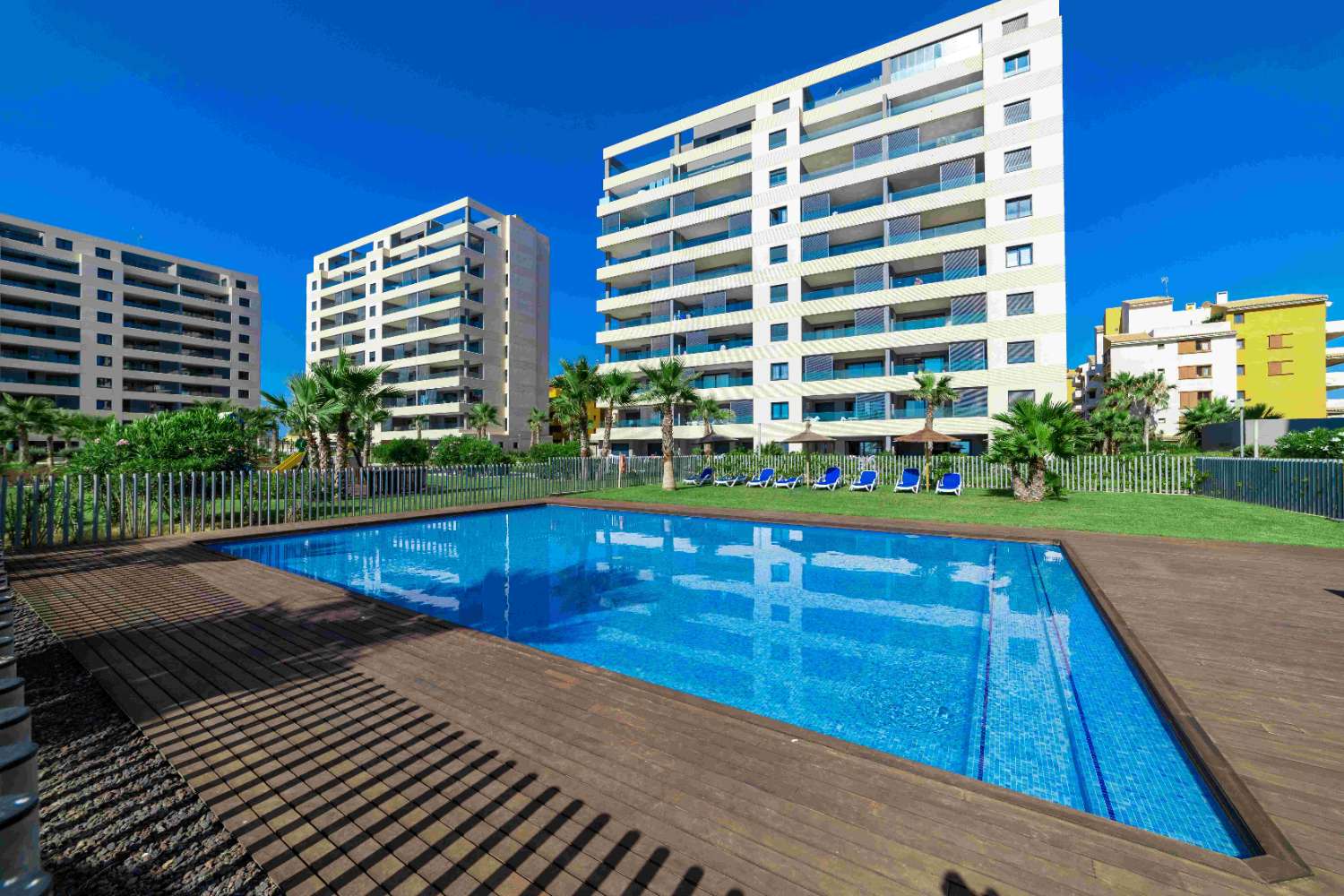 RESIDENCIAL POSIDONIA APARTAMENTOS DE LUJO EN 1ª LINEA EN PUNTA PRIMA