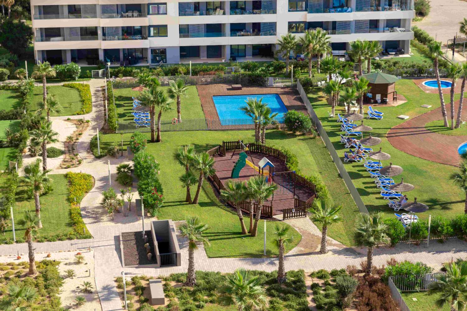 POSIDONIA RESIDENTIAL LUXURY APARTMENTS ON THE 1ST LINE IN PUNTA PRIMA