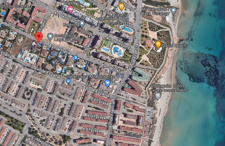 MIL PALMERAS – SPEKTAKULÄRE FREISTEHENDE VILLA NUR 300 M VOM MEER ENTFERNT, MIT GROSSEM GRUNDSTÜCK UND PRIVATEM POOL