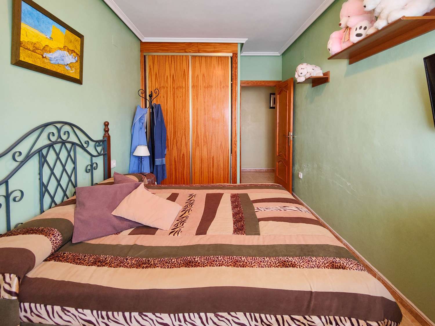"UNIQUE OPPORTUNITY! DETACHED 2 BEDROOM VILLA WITH LARGE PLOT IN AGUAS NUEVAS, TORREVIEJA."