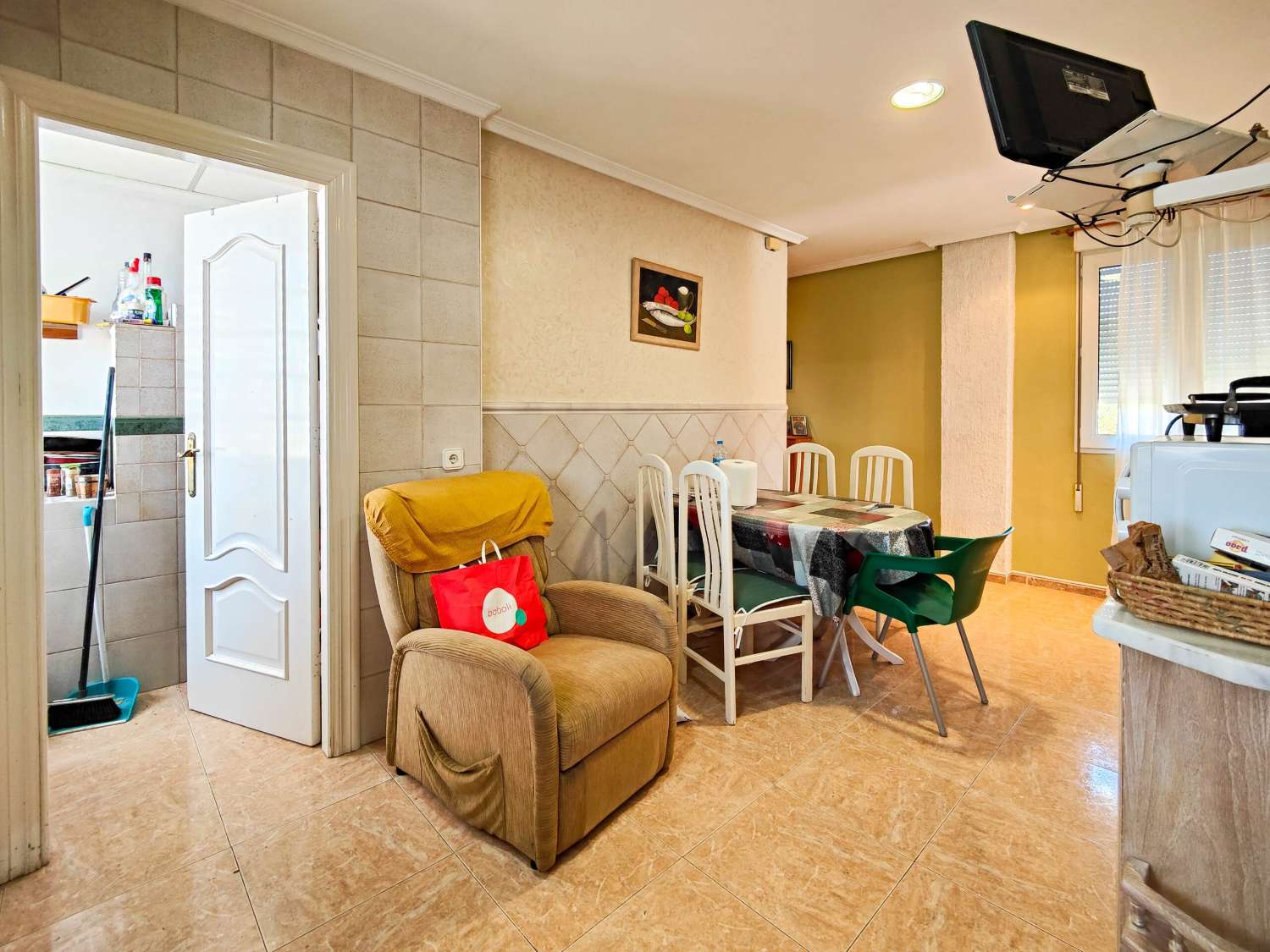 "UNIQUE OPPORTUNITY! DETACHED 2 BEDROOM VILLA WITH LARGE PLOT IN AGUAS NUEVAS, TORREVIEJA."