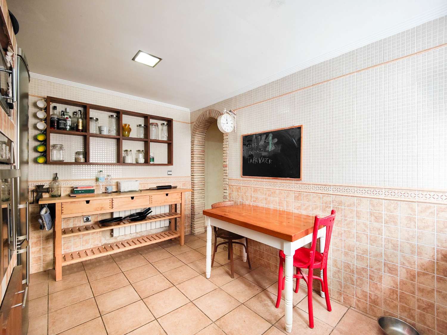 ¡OPORTUNIDAD ÚNICA! PRECIOSO APARTAMENTO REFORMADO DE 2 DORMITORIOS EN EL CENTRO DE TORREVIEJA