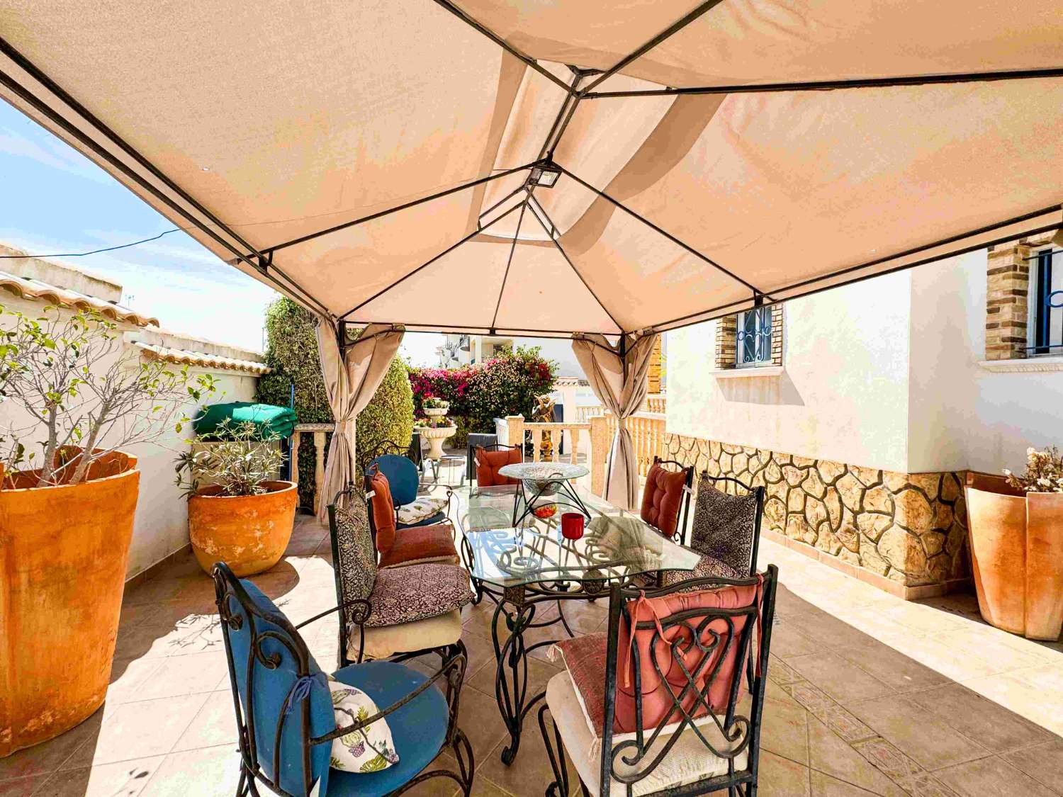 VILLA EXCLUSIVE AVEC PISCINE À QUELQUES PAS DE LA PLAGE À PUNTA PRIMA !