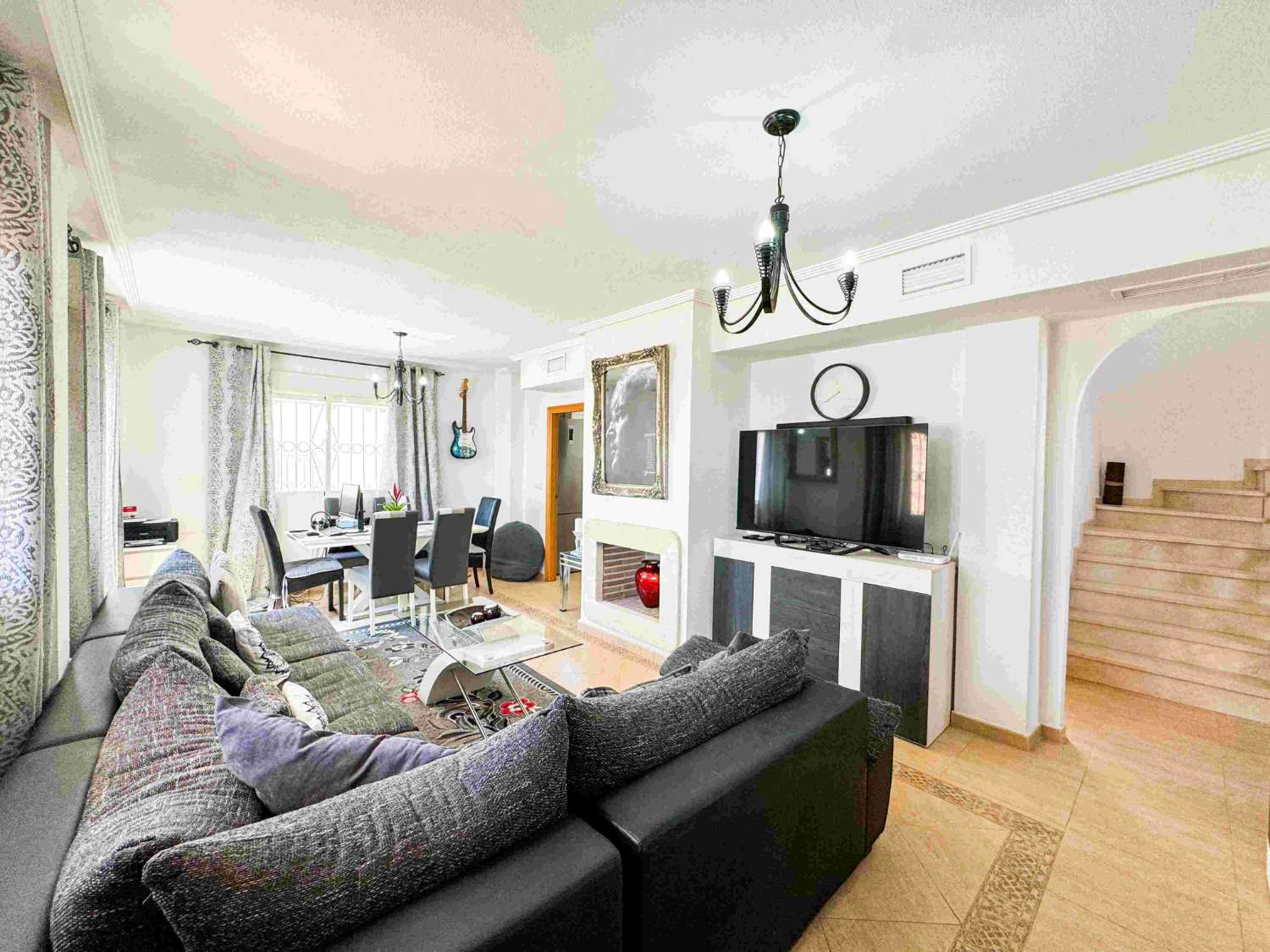 VILLA EXCLUSIVE AVEC PISCINE À QUELQUES PAS DE LA PLAGE À PUNTA PRIMA !
