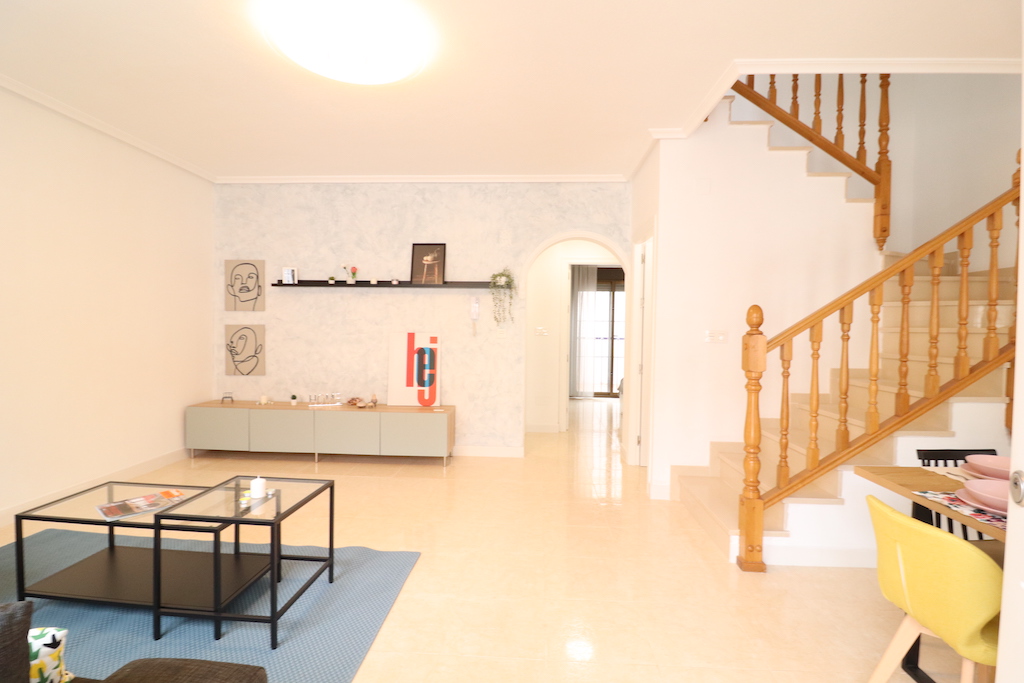 RENOVATED DUPLEX TOWNHOUSE IN RESIDENCIAL VILLA MARÍA, SAN MIGUEL DE SALINAS