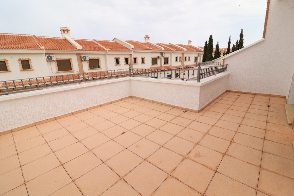 RENOVATED DUPLEX TOWNHOUSE IN RESIDENCIAL VILLA MARÍA, SAN MIGUEL DE SALINAS