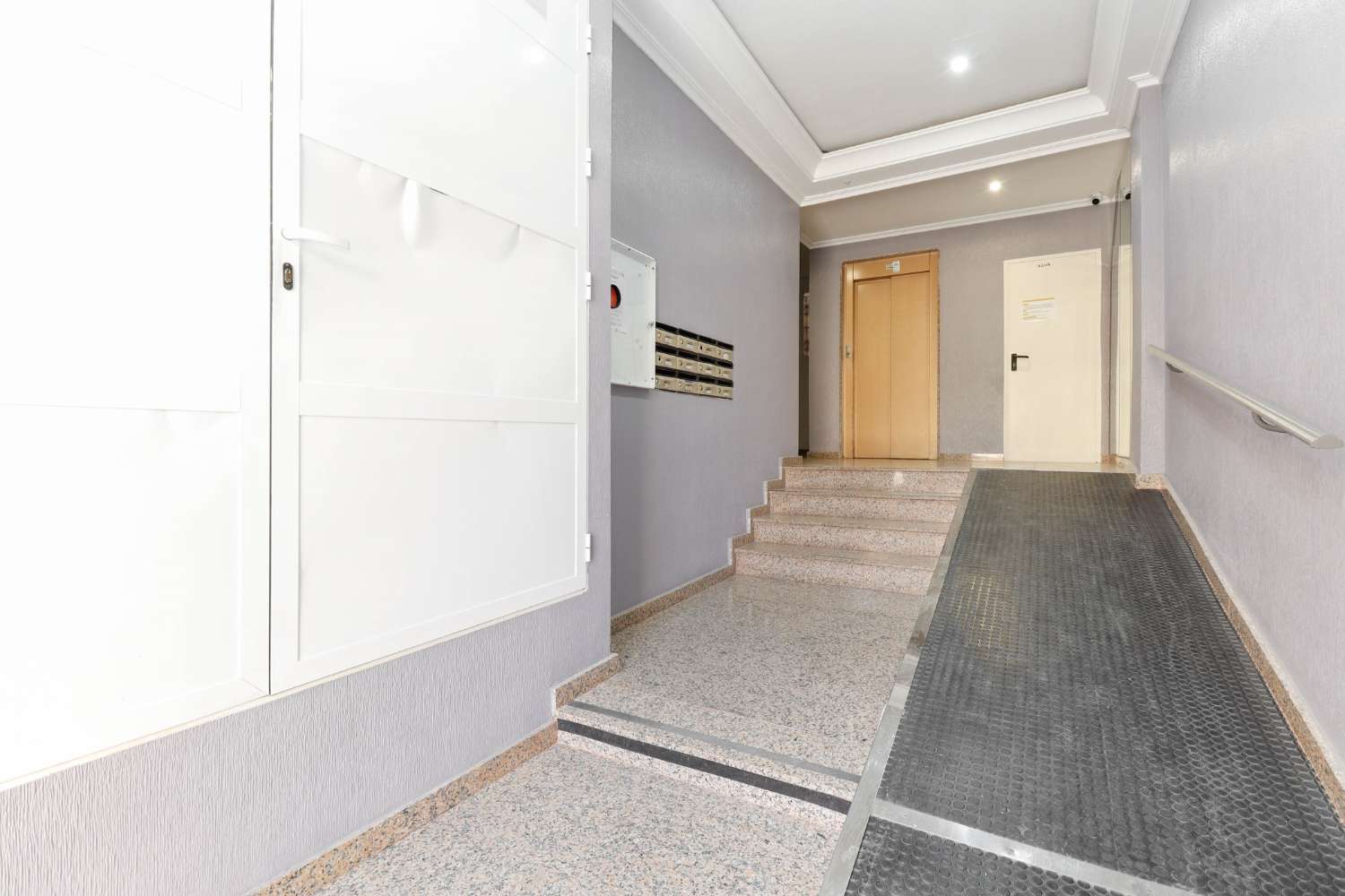 WOHNUNG IN PLAYA DEL CURA 250 M VOM MEER ENTFERNT