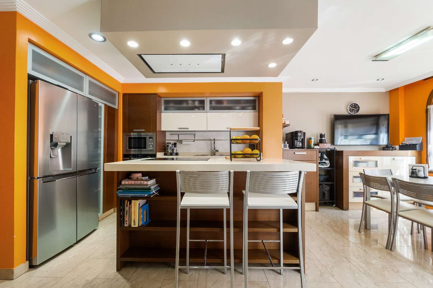 VILLA DE LUJO CON PISCINA CLIMATIZADA, GIMNASIO Y SAUNA EN ORIHUELA