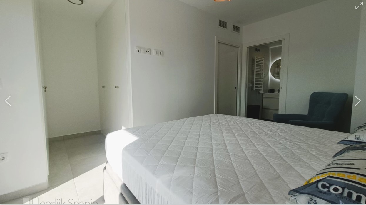 CASA D'ANGOLO ESPOSTA A SUD A 500 M DALLA SPIAGGIA CON PISCINA RISCALDATA E GRANDE TERRAZZA SUL TETTO A SANTIAGO DE LA RIBERA