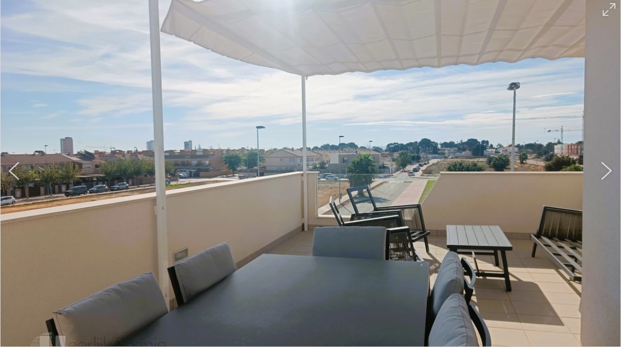 CASA D'ANGOLO ESPOSTA A SUD A 500 M DALLA SPIAGGIA CON PISCINA RISCALDATA E GRANDE TERRAZZA SUL TETTO A SANTIAGO DE LA RIBERA