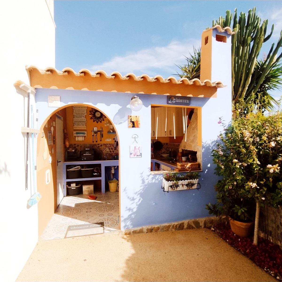 UNIQUE VILLA IN ORIHUELA COSTA WITH PRIVATE POOL, GARDEN AND OUTDOOR KITCHEN