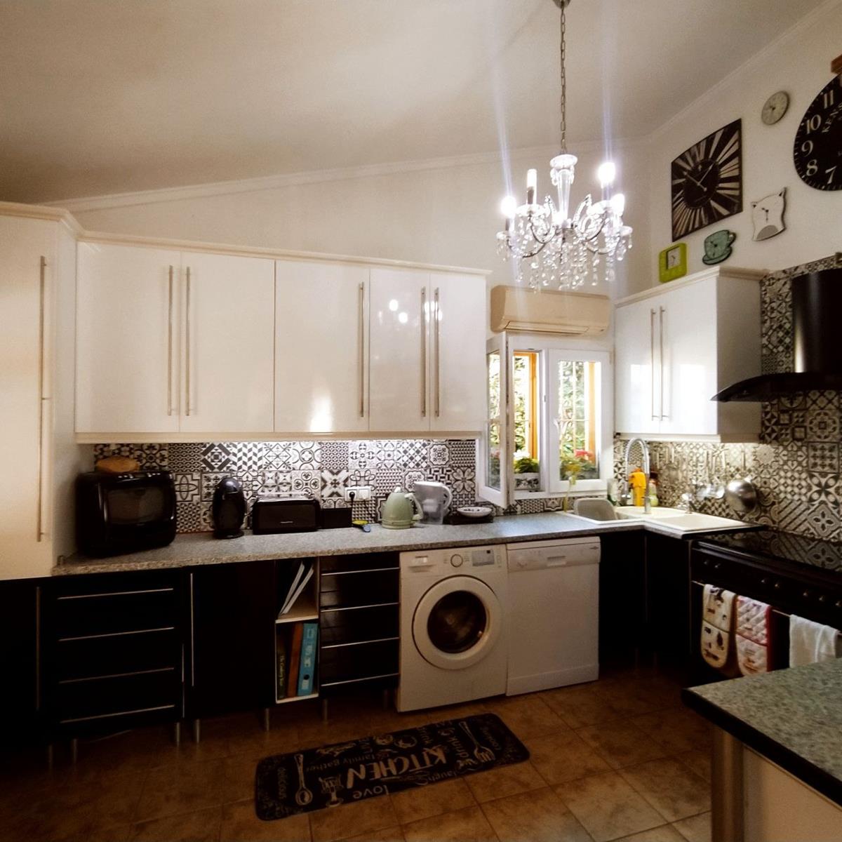 UNIQUE VILLA IN ORIHUELA COSTA WITH PRIVATE POOL, GARDEN AND OUTDOOR KITCHEN