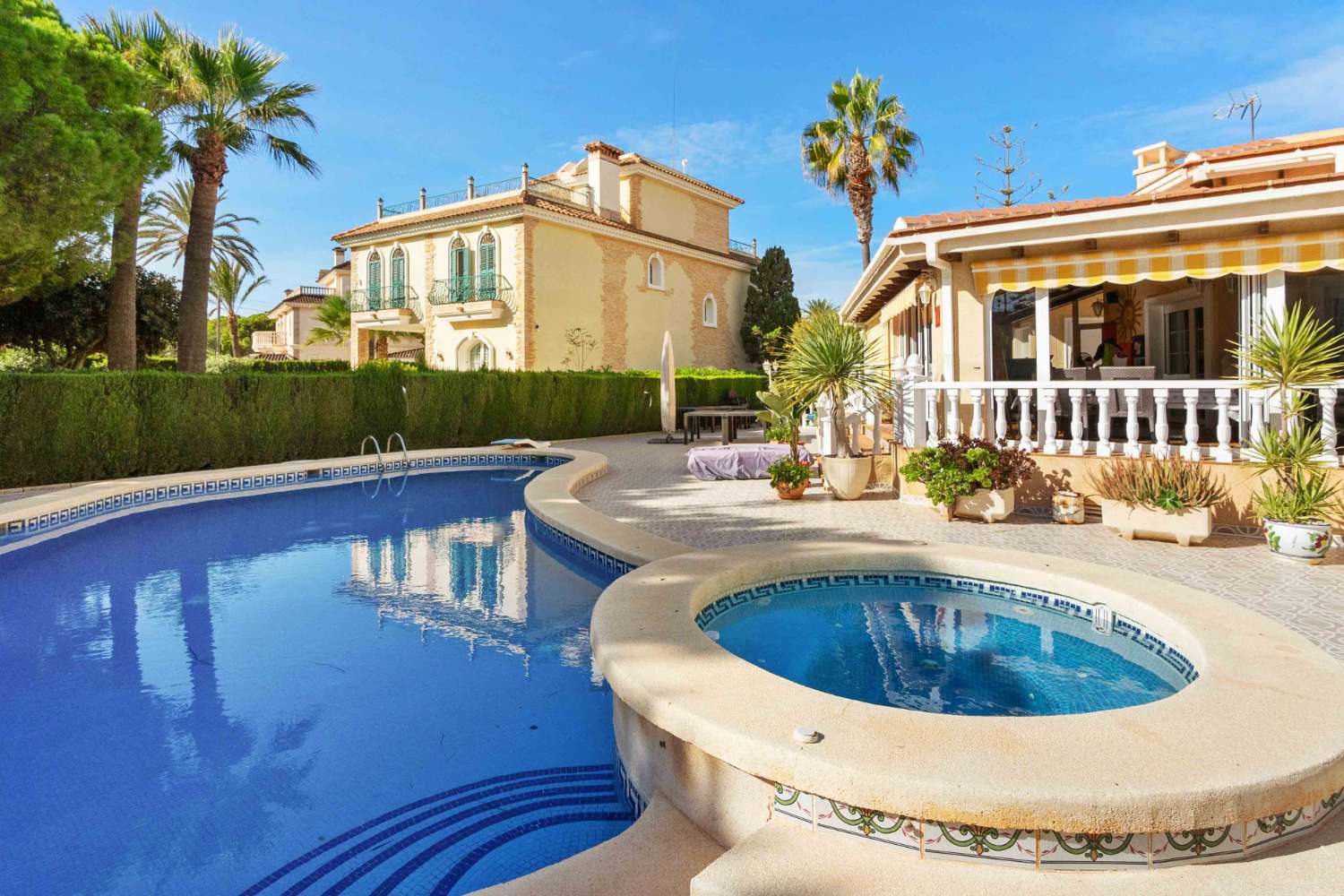Vila en venda in Orihuela Costa