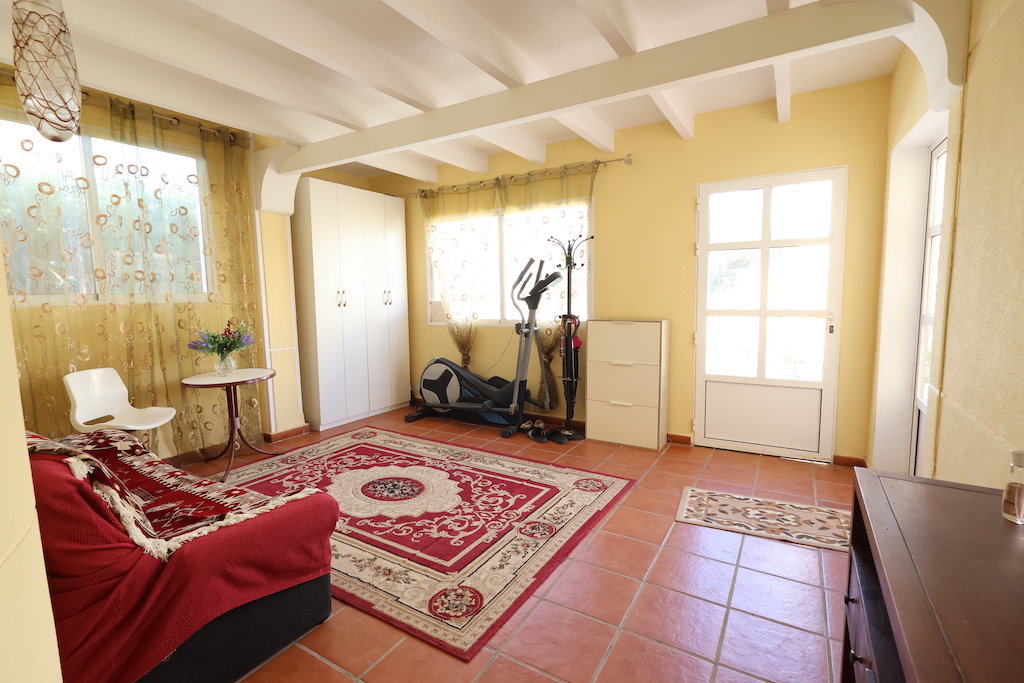 VILLA INDIVIDUELLE À PLAYA FLAMENCA, À SEULEMENT 250 MÈTRES DE LA PLAGE, AVEC PISCINE, ESPACE BARBECUE ET GRANDS ESPACES