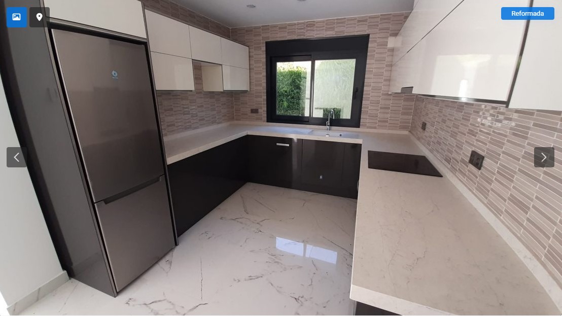 ESCLUSIVA VILLA DI LUSSO A 700 METRI DALLE SPIAGGE DI CAMPOAMOR