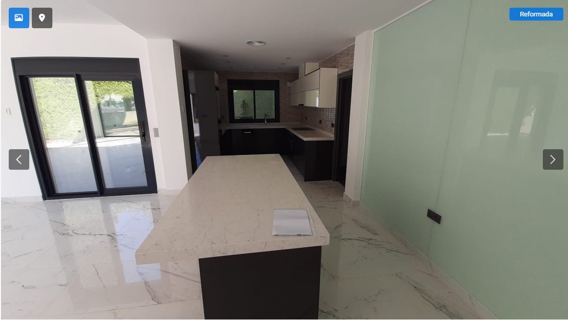 ESCLUSIVA VILLA DI LUSSO A 700 METRI DALLE SPIAGGE DI CAMPOAMOR