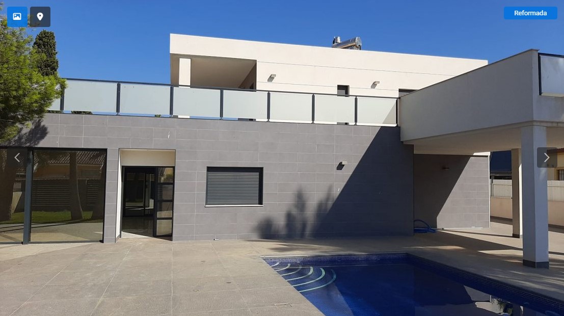 ESCLUSIVA VILLA DI LUSSO A 700 METRI DALLE SPIAGGE DI CAMPOAMOR