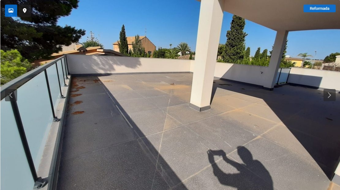 ESCLUSIVA VILLA DI LUSSO A 700 METRI DALLE SPIAGGE DI CAMPOAMOR