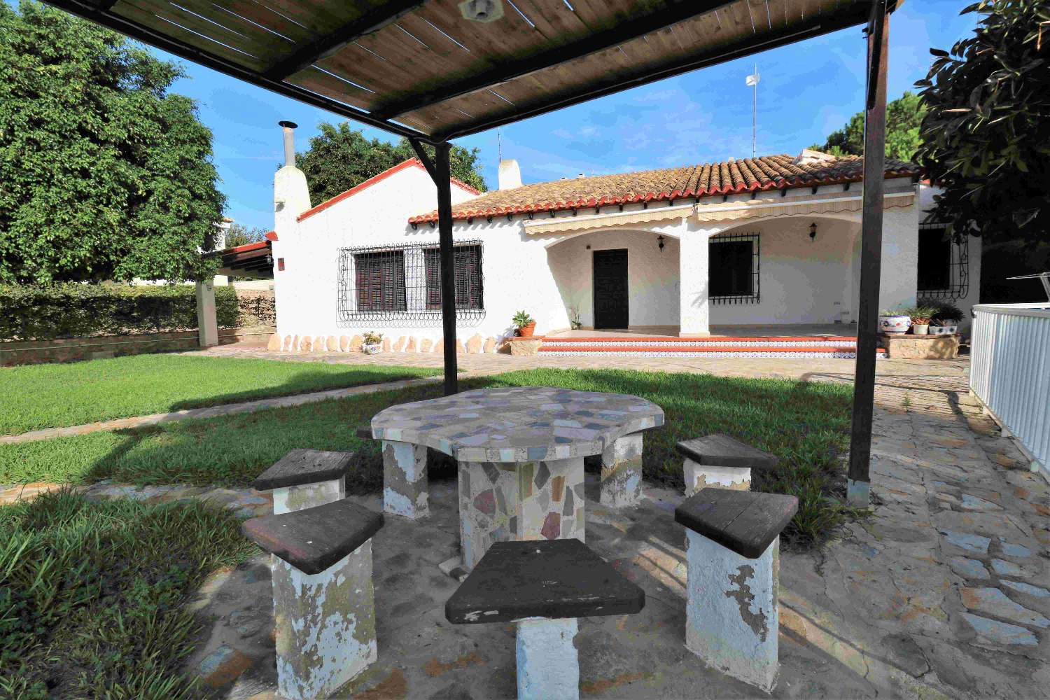 VILLA SPECTACULAIRE À PUNTA PRIMA, ORIHUELA COSTA, AVEC PISCINE PRIVÉE ET VUE SUR LA MER
