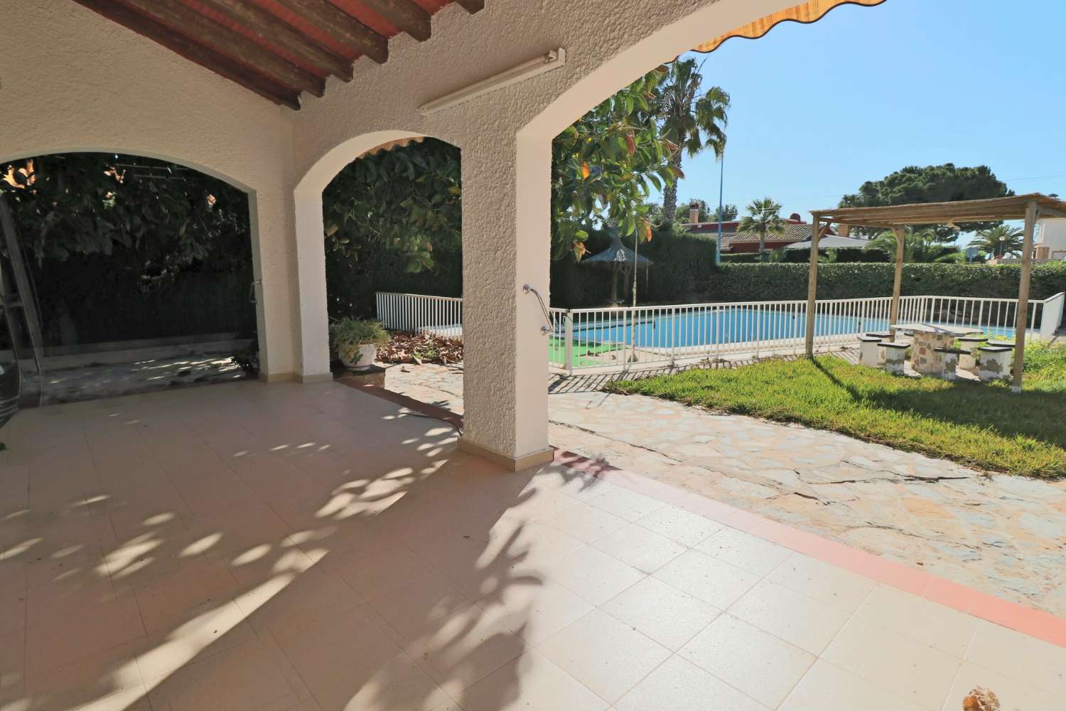 VILLA SPECTACULAIRE À PUNTA PRIMA, ORIHUELA COSTA, AVEC PISCINE PRIVÉE ET VUE SUR LA MER