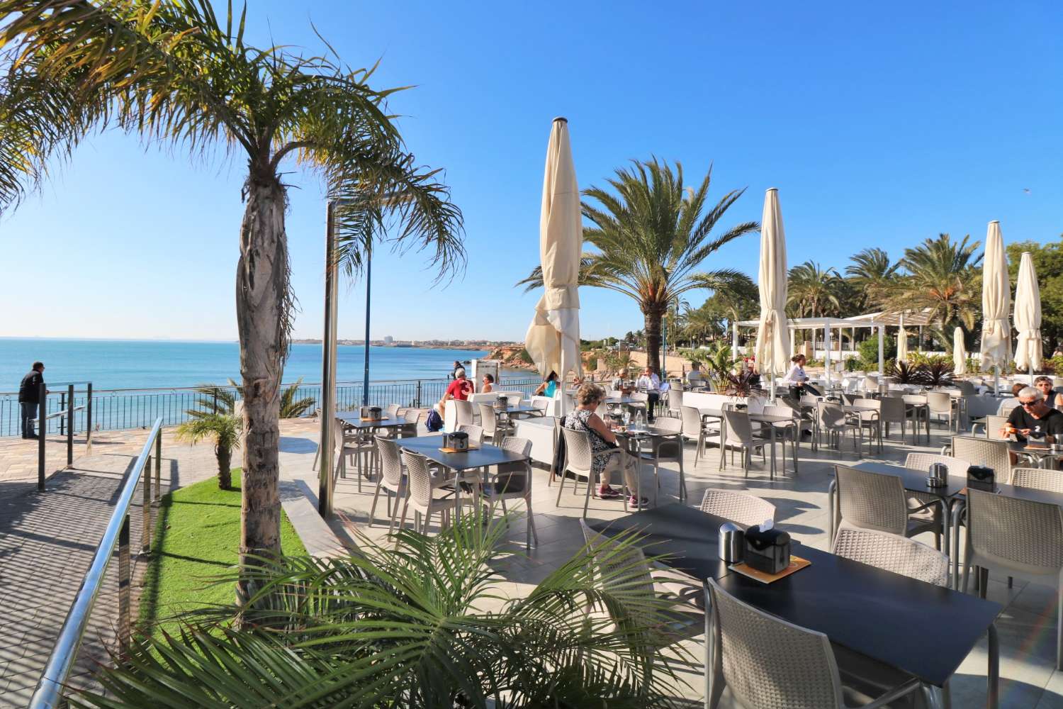 VILLA SPECTACULAIRE À PUNTA PRIMA, ORIHUELA COSTA, AVEC PISCINE PRIVÉE ET VUE SUR LA MER