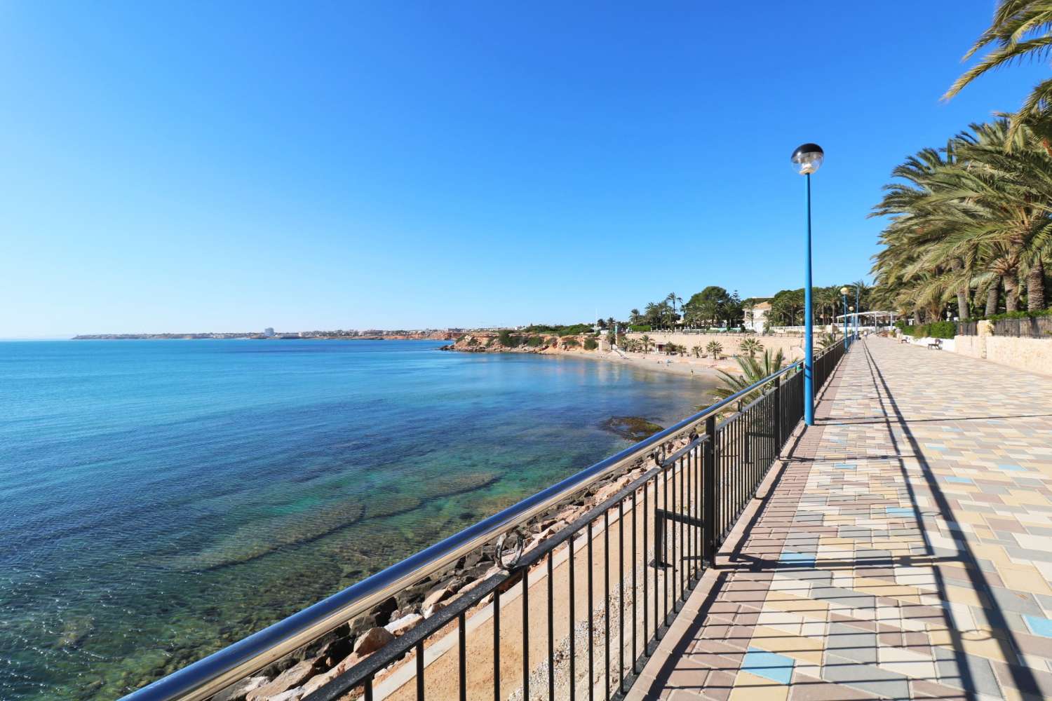 VILLA SPECTACULAIRE À PUNTA PRIMA, ORIHUELA COSTA, AVEC PISCINE PRIVÉE ET VUE SUR LA MER