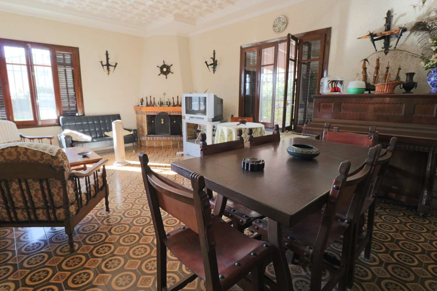VILLA SPECTACULAIRE À PUNTA PRIMA, ORIHUELA COSTA, AVEC PISCINE PRIVÉE ET VUE SUR LA MER