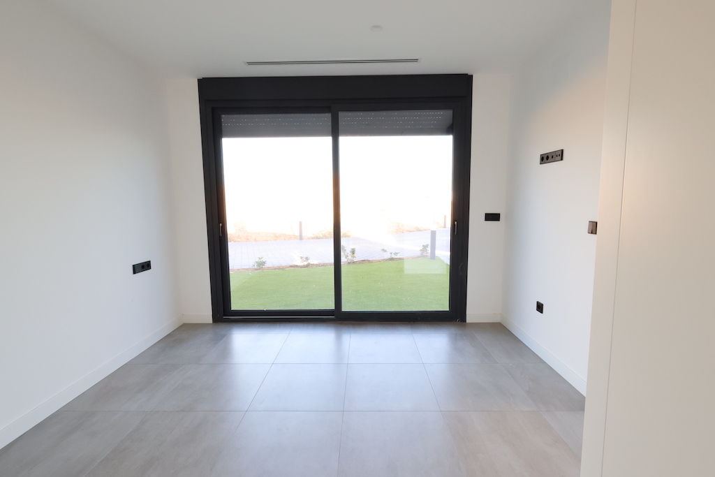 LAVENDER MODEL LUXURY VILLA IN SANTA ROSALIA LAKE & LIFE RESORT: PRIVILEGED LOCATION BY THE LAKE
