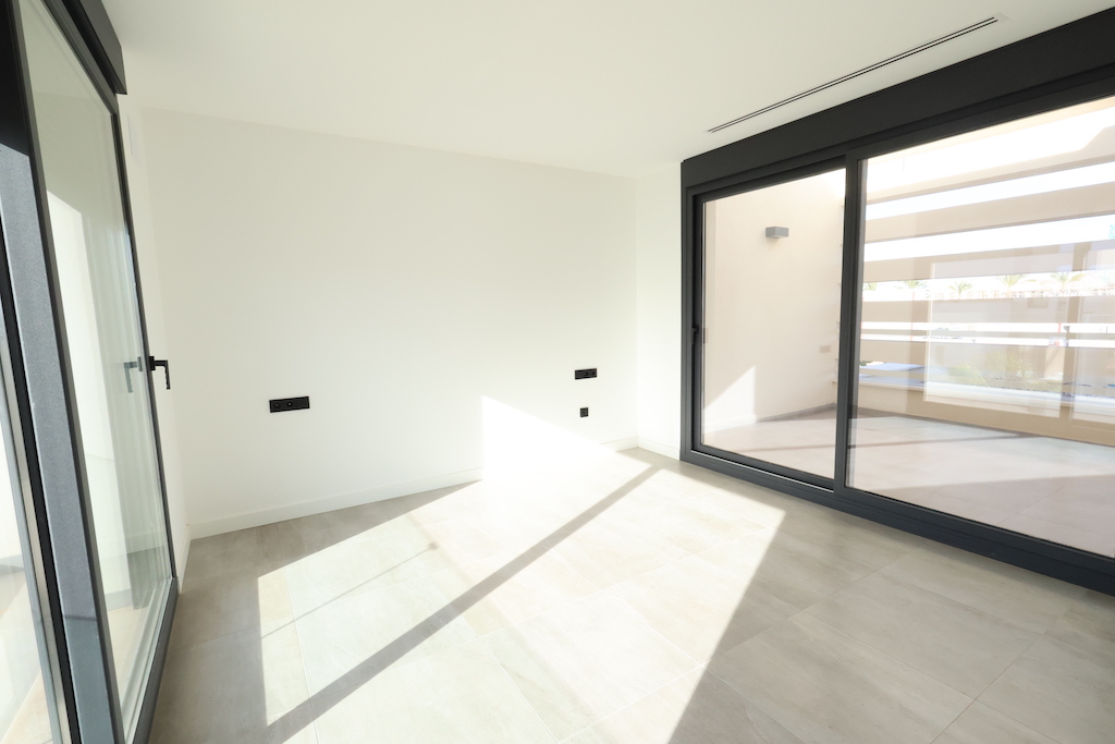 LAVENDER MODEL LUXURY VILLA IN SANTA ROSALIA LAKE & LIFE RESORT: PRIVILEGED LOCATION BY THE LAKE