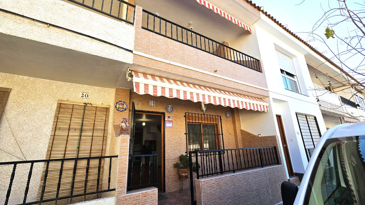 DÚPLEX A 550 METROS DE LA PLAYA CON VISTAS AL MAR Y AMBIENTE TRANQUILO