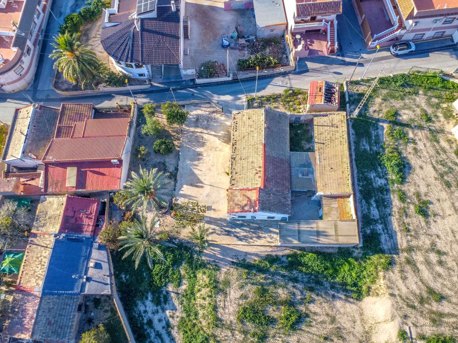 ¡DOS CASAS RÚSTICAS CON GRAN POTENCIAL DE REFORMA EN UN ENTORNO PRIVILEGIADO!