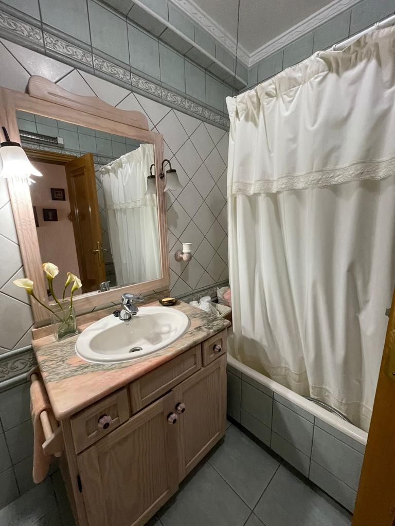 ESPECTACULAR PISO EN PRIMERA LÍNEA  CON VISTAS AL MAR A SOLO 20 METROS!