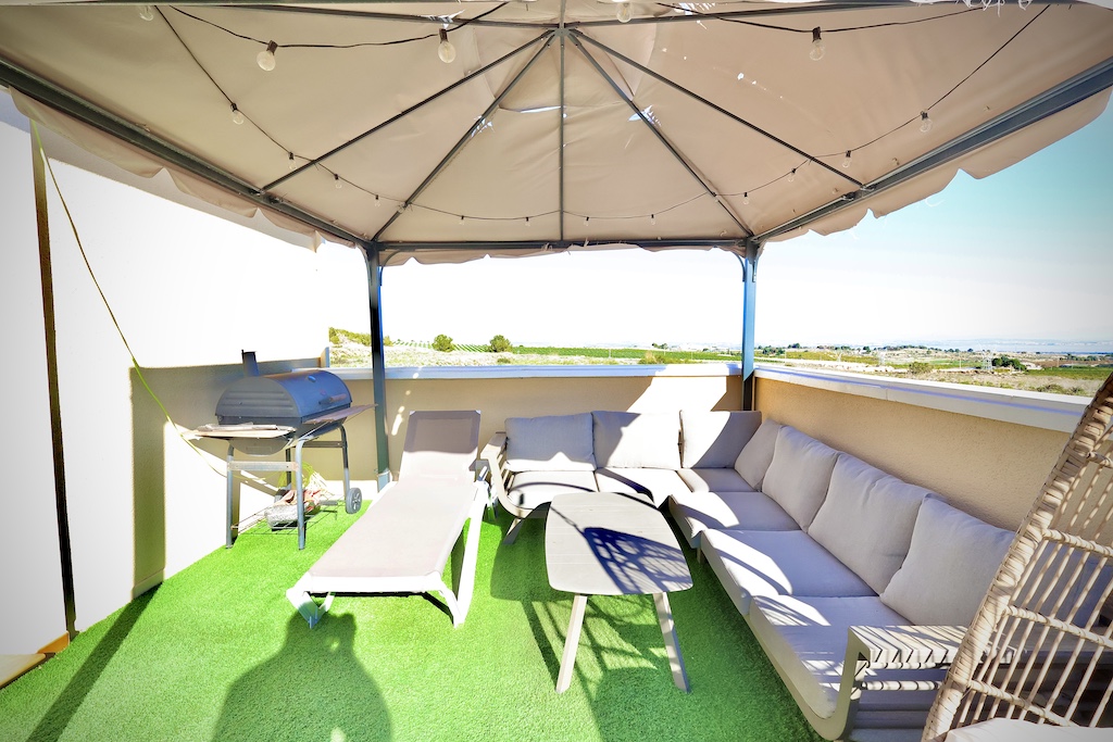 SPECTACULAR DETACHED CORNER VILLA IN EXCLUSIVE RESIDENTIAL AREA OF SAN MIGUEL DE SALINAS