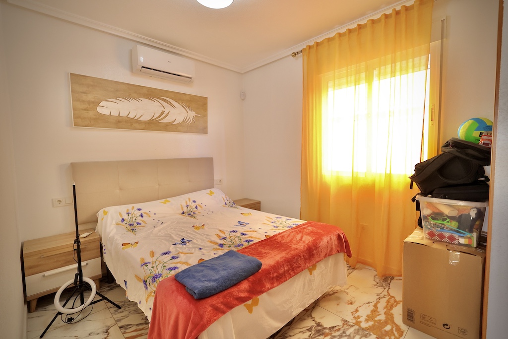 SPECTACULAR DETACHED CORNER VILLA IN EXCLUSIVE RESIDENTIAL AREA OF SAN MIGUEL DE SALINAS