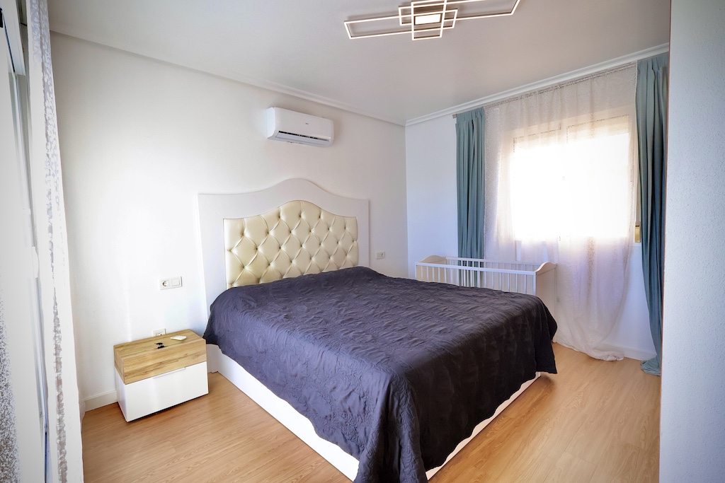 SPECTACULAR DETACHED CORNER VILLA IN EXCLUSIVE RESIDENTIAL AREA OF SAN MIGUEL DE SALINAS