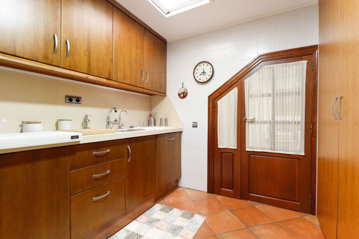 EXCLUSIVE SEMI-DETACHED VILLA ON BALCONIES WITH GARDEN, SOLARIUM AND COMMUNAL POOL